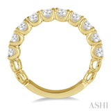 1 1/2 Ctw Lattice Round Cut Diamond Wedding Band in 14K Yellow Gold