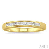 1/4 Ctw Princess Cut Diamond Wedding Band in 14K Yellow Gold