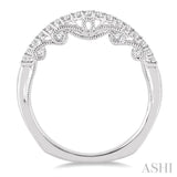 1/4 Ctw Round Cut Diamond Wedding Band in 14K White Gold