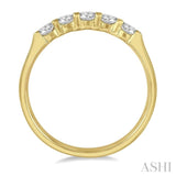 1/2 Ctw 5 Stone Round Cut Diamond Wedding Band in 14K Yellow Gold